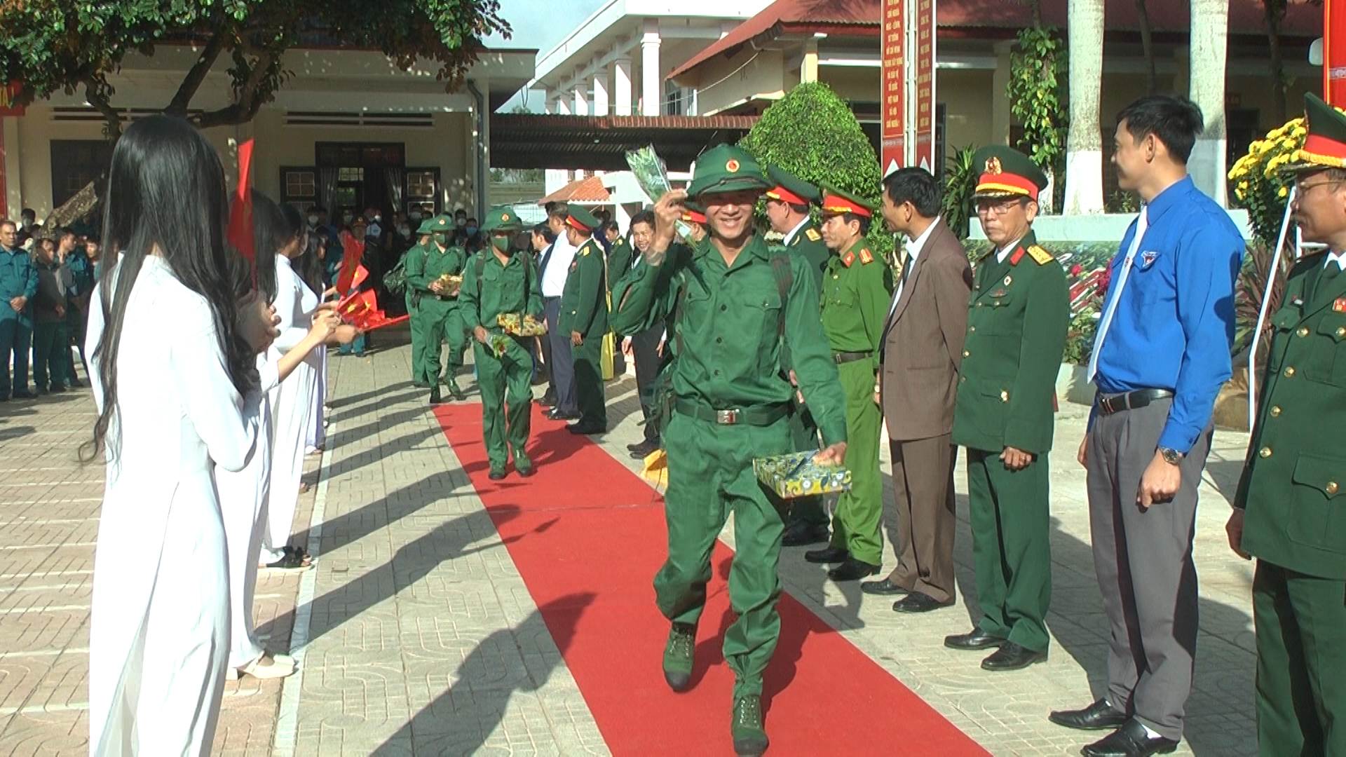 PS giải đua thuyền huyện Ea Kar  lần thứ 2 năm 2022.00_23_58_00.Still014